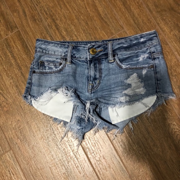 ❌ SOLD AE high Waisted distressed - Picture 2 of 5